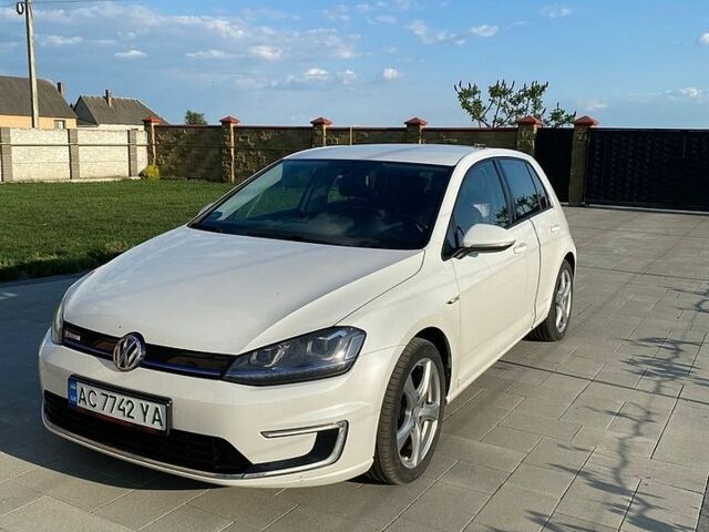 Білий Фольксваген e-Golf, об'ємом двигуна 0 л та пробігом 102 тис. км за 7800 $, фото 1 на Automoto.ua
