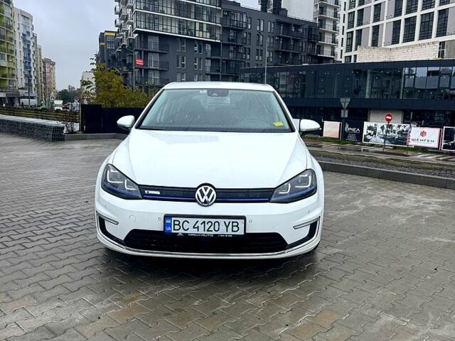 Білий Фольксваген e-Golf, об'ємом двигуна 0 л та пробігом 0 тис. км за 9100 $, фото 1 на Automoto.ua