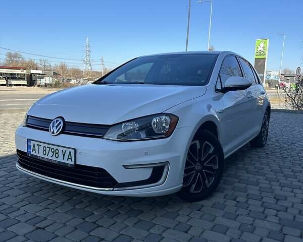 Білий Фольксваген e-Golf, об'ємом двигуна 0 л та пробігом 101 тис. км за 9499 $, фото 1 на Automoto.ua