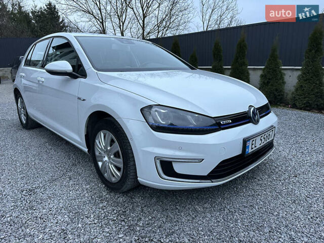Белый Фольксваген e-Golf, объемом двигателя 0 л и пробегом 161 тыс. км за 7750 $, фото 1 на Automoto.ua