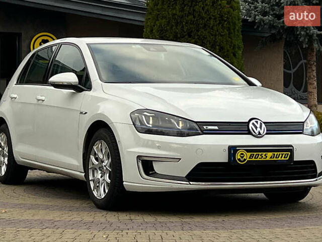 Белый Фольксваген e-Golf, объемом двигателя 0 л и пробегом 117 тыс. км за 11500 $, фото 1 на Automoto.ua