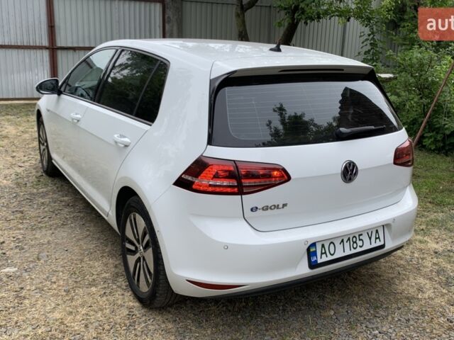 Белый Фольксваген e-Golf, объемом двигателя 0 л и пробегом 93 тыс. км за 9000 $, фото 1 на Automoto.ua