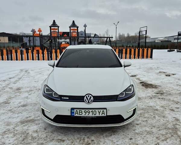 Білий Фольксваген e-Golf, об'ємом двигуна 0 л та пробігом 189 тис. км за 9200 $, фото 1 на Automoto.ua