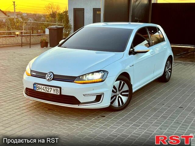 Білий Фольксваген e-Golf, об'ємом двигуна 88 л та пробігом 133 тис. км за 7900 $, фото 1 на Automoto.ua