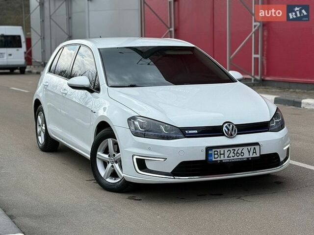 Білий Фольксваген e-Golf, об'ємом двигуна 0 л та пробігом 97 тис. км за 9500 $, фото 1 на Automoto.ua