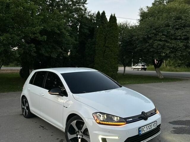 Білий Фольксваген e-Golf, об'ємом двигуна 0 л та пробігом 178 тис. км за 8200 $, фото 1 на Automoto.ua