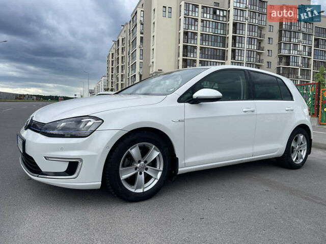 Белый Фольксваген e-Golf, объемом двигателя 0 л и пробегом 92 тыс. км за 9500 $, фото 1 на Automoto.ua