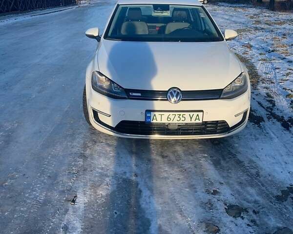 Білий Фольксваген e-Golf, об'ємом двигуна 0 л та пробігом 80 тис. км за 8400 $, фото 1 на Automoto.ua