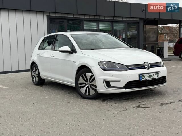 Белый Фольксваген e-Golf, объемом двигателя 0 л и пробегом 97 тыс. км за 8599 $, фото 1 на Automoto.ua
