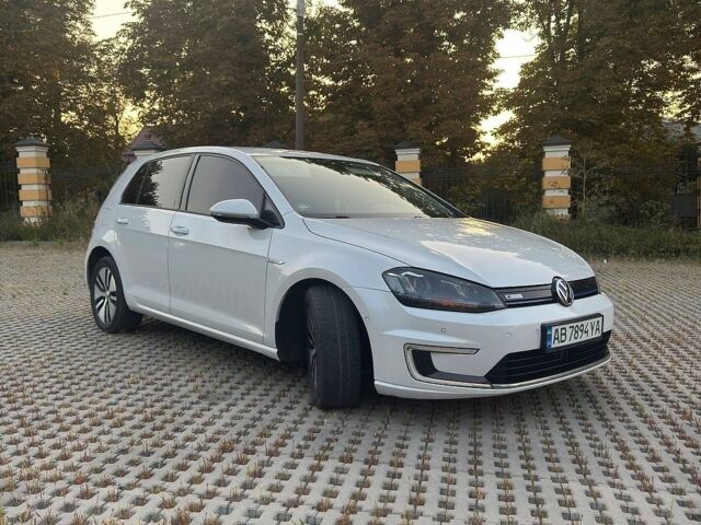 Білий Фольксваген e-Golf, об'ємом двигуна 0 л та пробігом 107 тис. км за 9200 $, фото 1 на Automoto.ua