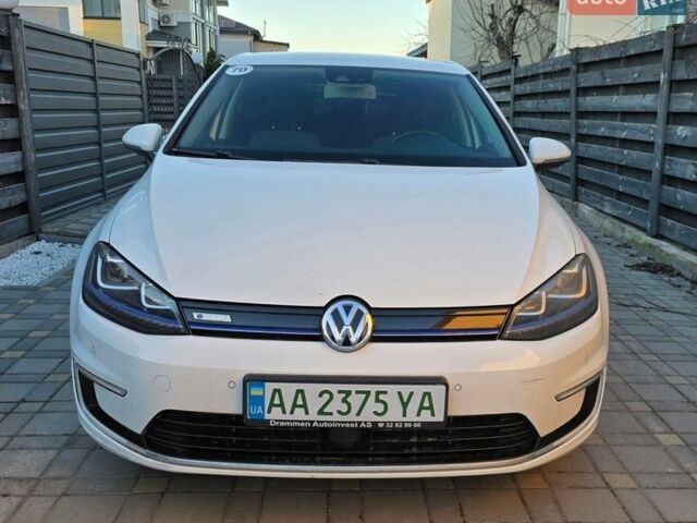 Білий Фольксваген e-Golf, об'ємом двигуна 0 л та пробігом 152 тис. км за 8000 $, фото 1 на Automoto.ua