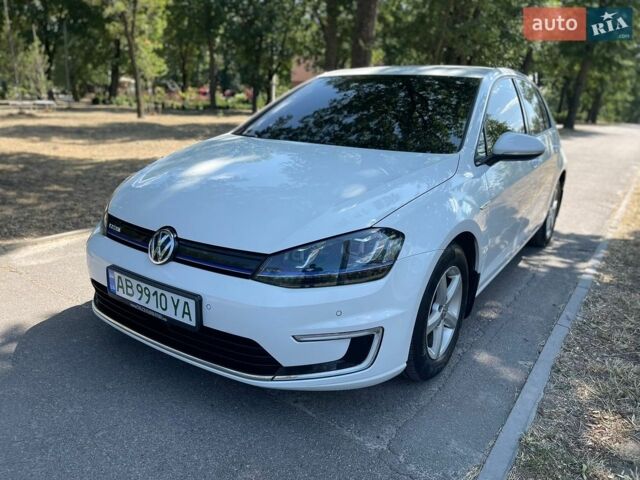 Білий Фольксваген e-Golf, об'ємом двигуна 0 л та пробігом 197 тис. км за 9500 $, фото 1 на Automoto.ua