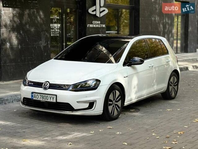Белый Фольксваген e-Golf, объемом двигателя 0 л и пробегом 169 тыс. км за 8600 $, фото 1 на Automoto.ua