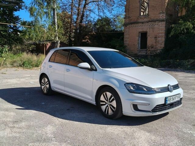 Білий Фольксваген e-Golf, об'ємом двигуна 0 л та пробігом 103 тис. км за 7999 $, фото 1 на Automoto.ua