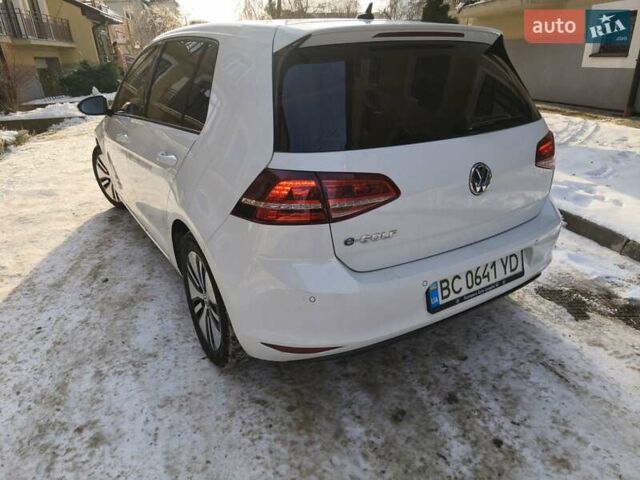 Білий Фольксваген e-Golf, об'ємом двигуна 0 л та пробігом 131 тис. км за 8999 $, фото 1 на Automoto.ua
