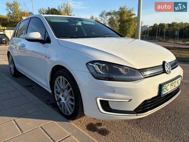Білий Фольксваген e-Golf, об'ємом двигуна 0 л та пробігом 151 тис. км за 9200 $, фото 1 на Automoto.ua