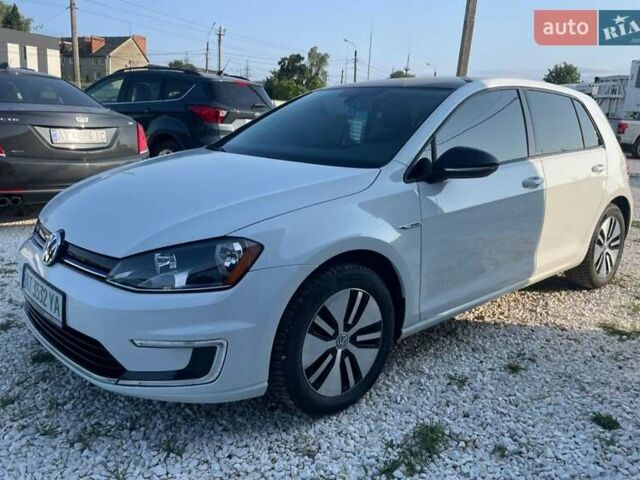Белый Фольксваген e-Golf, объемом двигателя 0 л и пробегом 143 тыс. км за 9700 $, фото 1 на Automoto.ua