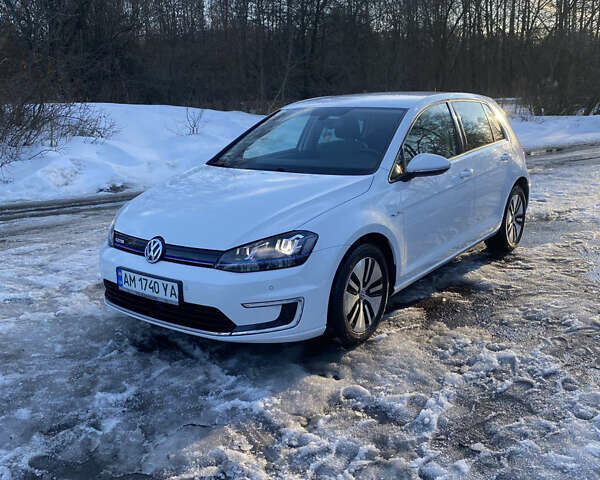 Белый Фольксваген e-Golf, объемом двигателя 0 л и пробегом 57 тыс. км за 8500 $, фото 1 на Automoto.ua