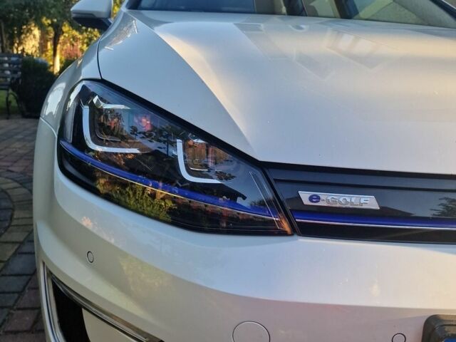 Белый Фольксваген e-Golf, объемом двигателя 0 л и пробегом 156 тыс. км за 8700 $, фото 1 на Automoto.ua