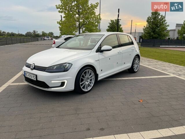 Білий Фольксваген e-Golf, об'ємом двигуна 0 л та пробігом 110 тис. км за 7999 $, фото 1 на Automoto.ua