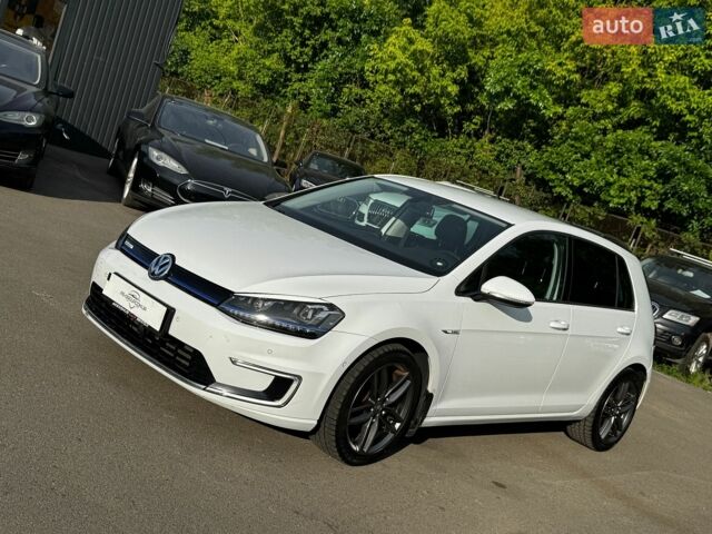 Білий Фольксваген e-Golf, об'ємом двигуна 0 л та пробігом 159 тис. км за 8500 $, фото 1 на Automoto.ua