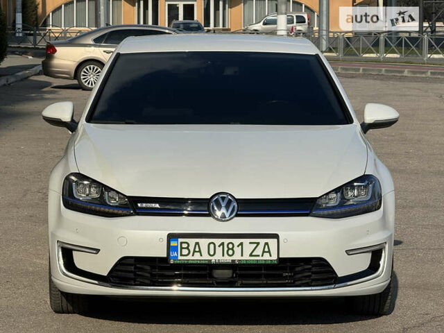 Білий Фольксваген e-Golf, об'ємом двигуна 0 л та пробігом 106 тис. км за 12300 $, фото 1 на Automoto.ua