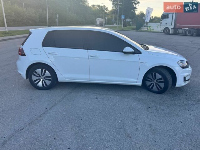 Білий Фольксваген e-Golf, об'ємом двигуна 0 л та пробігом 153 тис. км за 9000 $, фото 1 на Automoto.ua