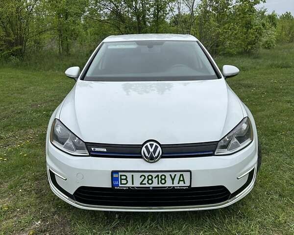 Белый Фольксваген e-Golf, объемом двигателя 0 л и пробегом 68 тыс. км за 8900 $, фото 1 на Automoto.ua