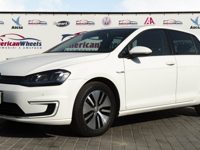 Белый Фольксваген e-Golf, объемом двигателя 0 л и пробегом 114 тыс. км за 17500 $, фото 1 на Automoto.ua