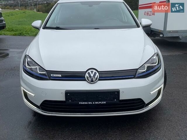 Белый Фольксваген e-Golf, объемом двигателя 0 л и пробегом 170 тыс. км за 7799 $, фото 1 на Automoto.ua