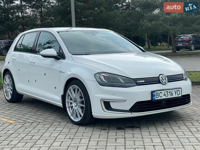 Білий Фольксваген e-Golf, об'ємом двигуна 0 л та пробігом 110 тис. км за 8499 $, фото 1 на Automoto.ua
