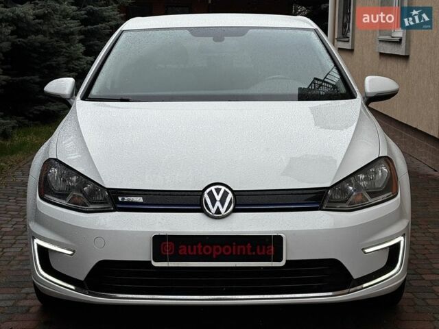 Белый Фольксваген e-Golf, объемом двигателя 0 л и пробегом 111 тыс. км за 8500 $, фото 1 на Automoto.ua