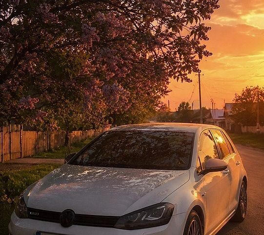 Белый Фольксваген e-Golf, объемом двигателя 0 л и пробегом 122 тыс. км за 8999 $, фото 1 на Automoto.ua