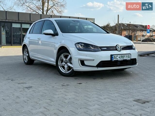 Білий Фольксваген e-Golf, об'ємом двигуна 0 л та пробігом 80 тис. км за 9990 $, фото 1 на Automoto.ua