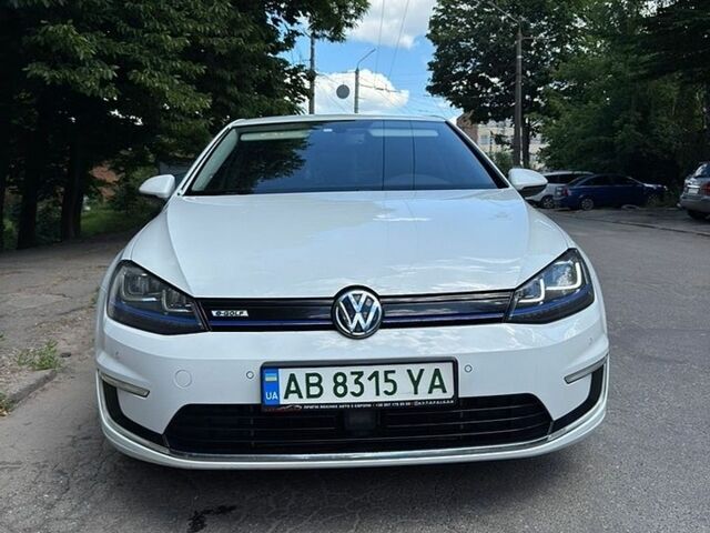Білий Фольксваген e-Golf, об'ємом двигуна 0 л та пробігом 124 тис. км за 8999 $, фото 1 на Automoto.ua