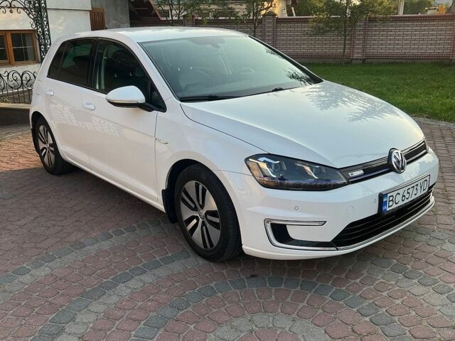 Білий Фольксваген e-Golf, об'ємом двигуна 0 л та пробігом 127 тис. км за 9500 $, фото 1 на Automoto.ua