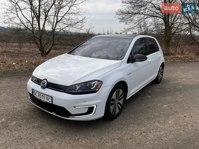 Белый Фольксваген e-Golf, объемом двигателя 0 л и пробегом 118 тыс. км за 8100 $, фото 1 на Automoto.ua
