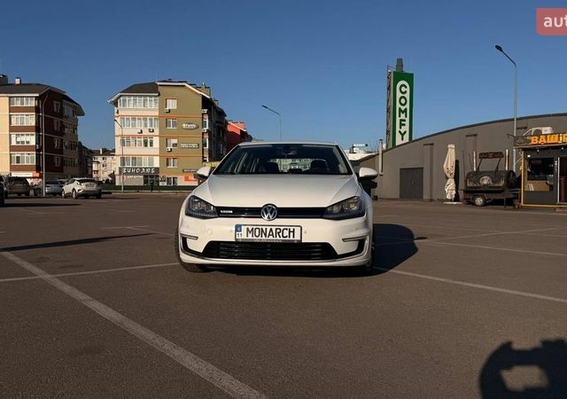 Білий Фольксваген e-Golf, об'ємом двигуна 0 л та пробігом 158 тис. км за 8500 $, фото 1 на Automoto.ua