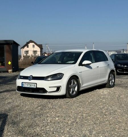 Белый Фольксваген e-Golf, объемом двигателя 0 л и пробегом 138 тыс. км за 8600 $, фото 1 на Automoto.ua