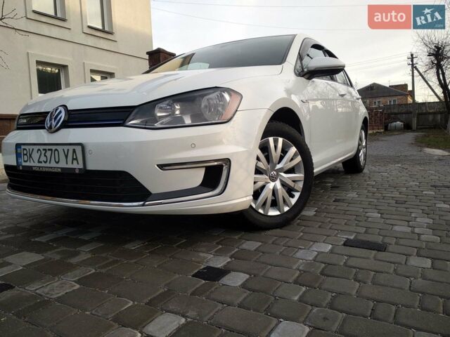 Білий Фольксваген e-Golf, об'ємом двигуна 0 л та пробігом 25 тис. км за 12500 $, фото 1 на Automoto.ua
