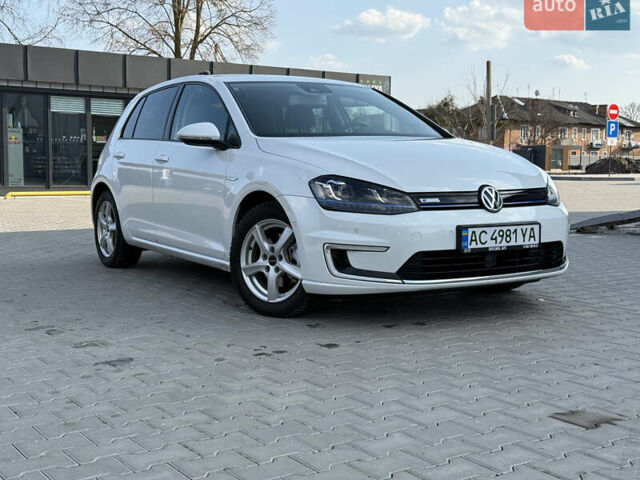 Білий Фольксваген e-Golf, об'ємом двигуна 0 л та пробігом 80 тис. км за 9800 $, фото 1 на Automoto.ua