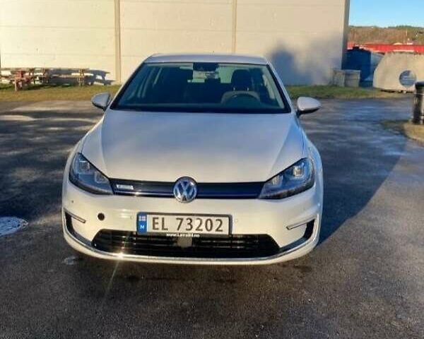 Білий Фольксваген e-Golf, об'ємом двигуна 0 л та пробігом 135 тис. км за 7500 $, фото 1 на Automoto.ua