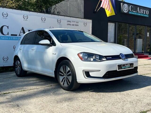 Белый Фольксваген e-Golf, объемом двигателя 0 л и пробегом 77 тыс. км за 16200 $, фото 1 на Automoto.ua