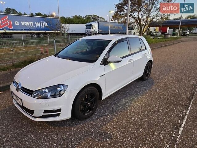 Білий Фольксваген e-Golf, об'ємом двигуна 1.6 л та пробігом 314 тис. км за 10800 $, фото 1 на Automoto.ua
