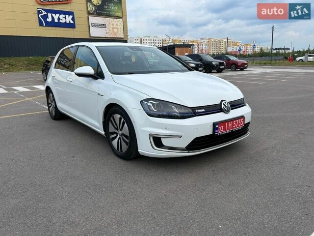 Белый Фольксваген e-Golf, объемом двигателя 0 л и пробегом 221 тыс. км за 8200 $, фото 1 на Automoto.ua
