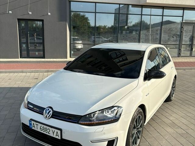 Білий Фольксваген e-Golf, об'ємом двигуна 0 л та пробігом 115 тис. км за 9500 $, фото 1 на Automoto.ua