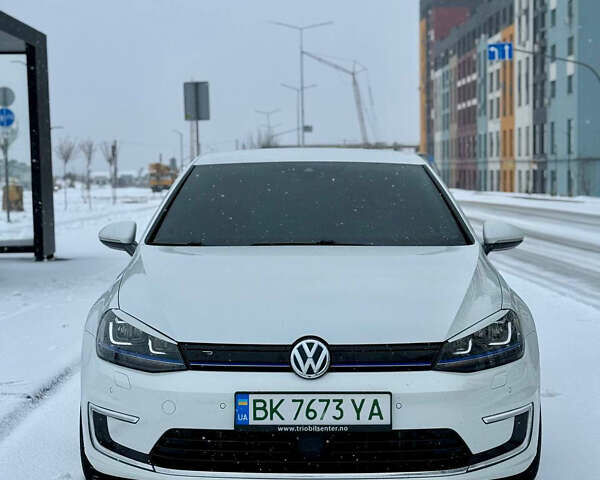 Білий Фольксваген e-Golf, об'ємом двигуна 0 л та пробігом 145 тис. км за 9300 $, фото 1 на Automoto.ua