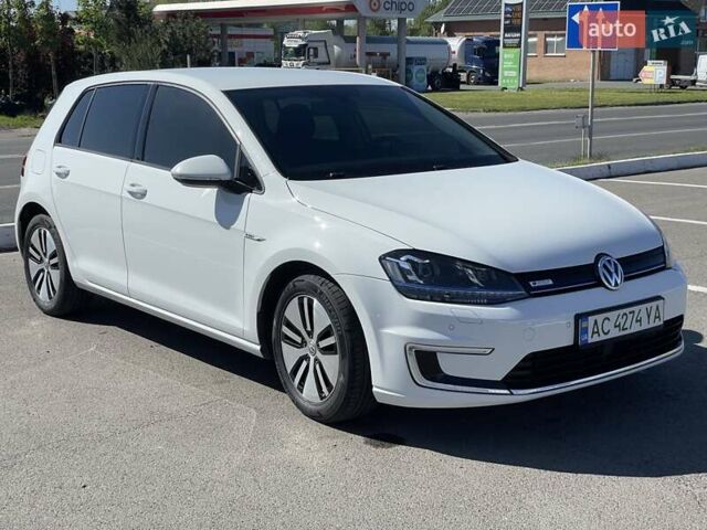 Белый Фольксваген e-Golf, объемом двигателя 0 л и пробегом 119 тыс. км за 8600 $, фото 1 на Automoto.ua