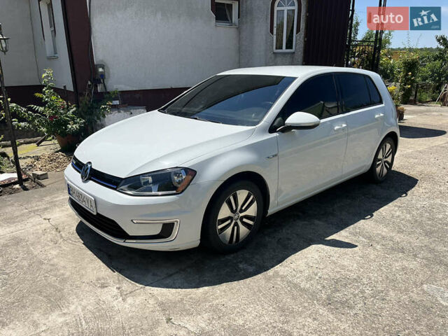 Белый Фольксваген e-Golf, объемом двигателя 0 л и пробегом 126 тыс. км за 9500 $, фото 1 на Automoto.ua