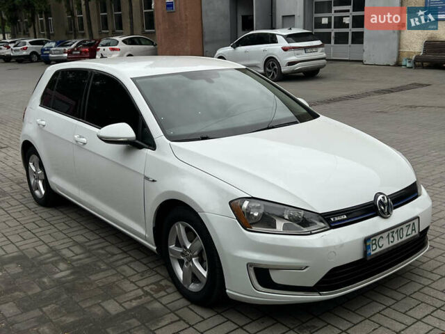 Белый Фольксваген e-Golf, объемом двигателя 0 л и пробегом 166 тыс. км за 7600 $, фото 1 на Automoto.ua